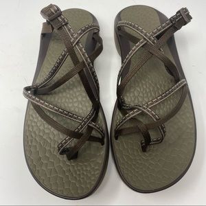 Women’s Chaco Zong X Ecotread brown strap sandals